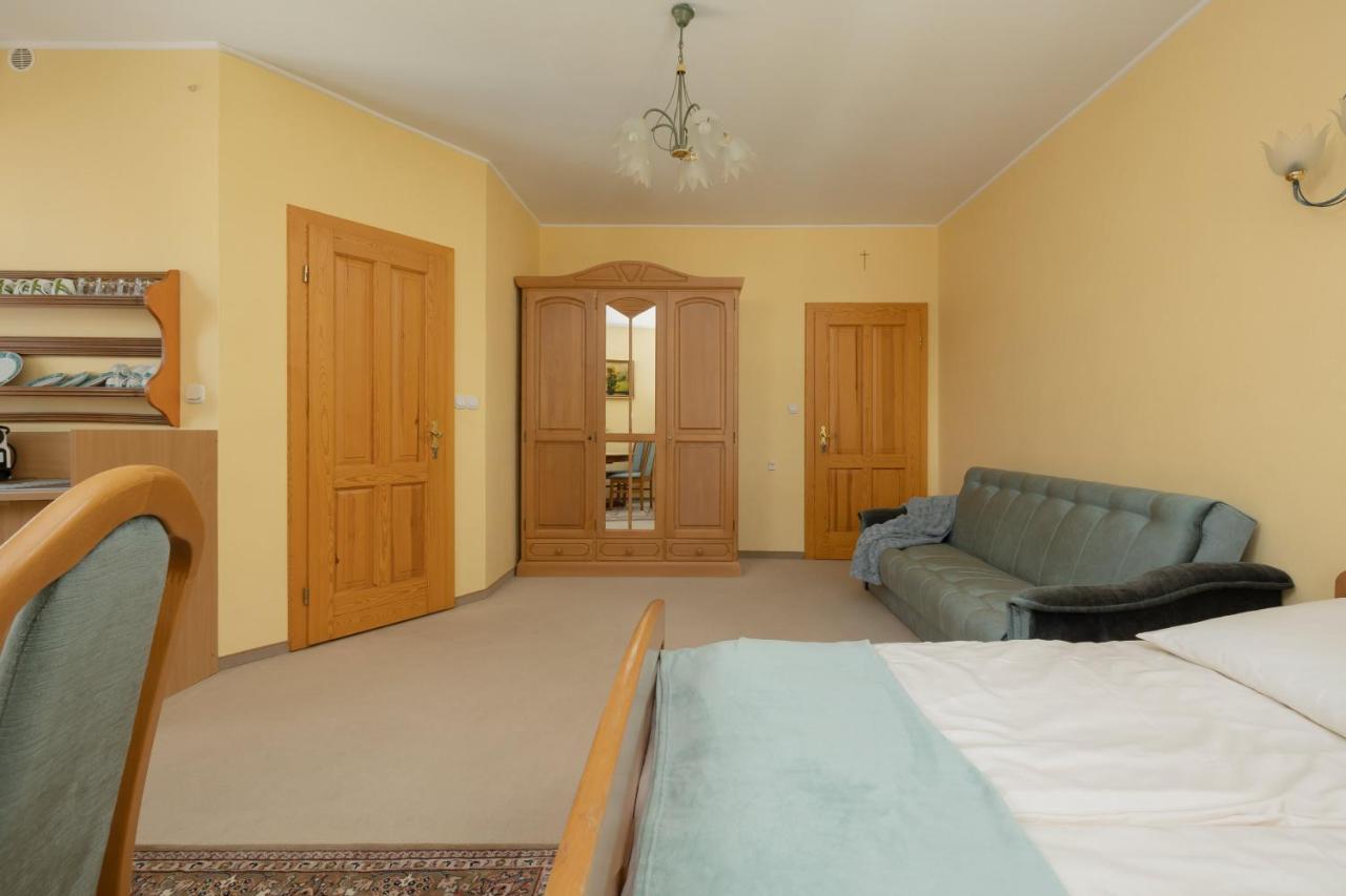 Ferienwohnung Pod Lwem Pobierowo Exterior foto