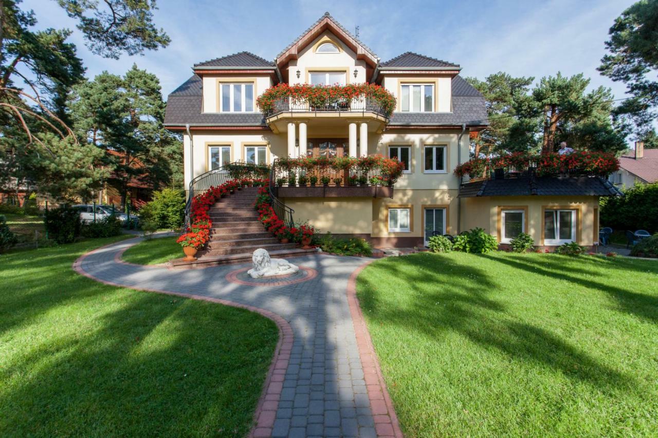 Ferienwohnung Pod Lwem Pobierowo Exterior foto